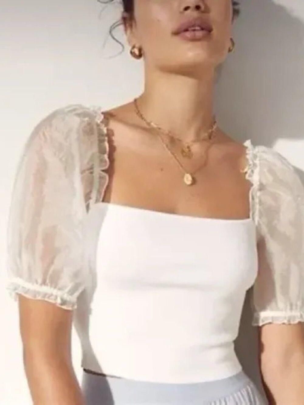 Aritzia Wilfred White Short Sleeve Cropped w/ Chiffon Puff Sleeves  Size S